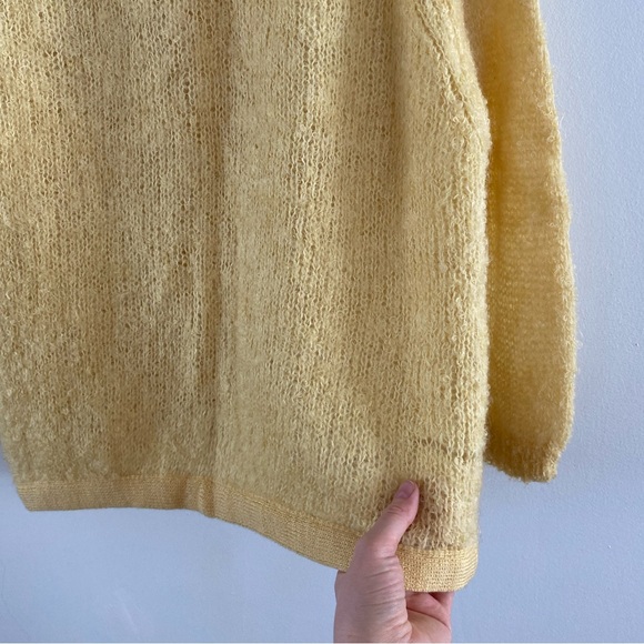 SOLD ELSEWHERE - Vintage 70s/80s wool buttercream button-up cardigan - S-M - Picture 9 of 9